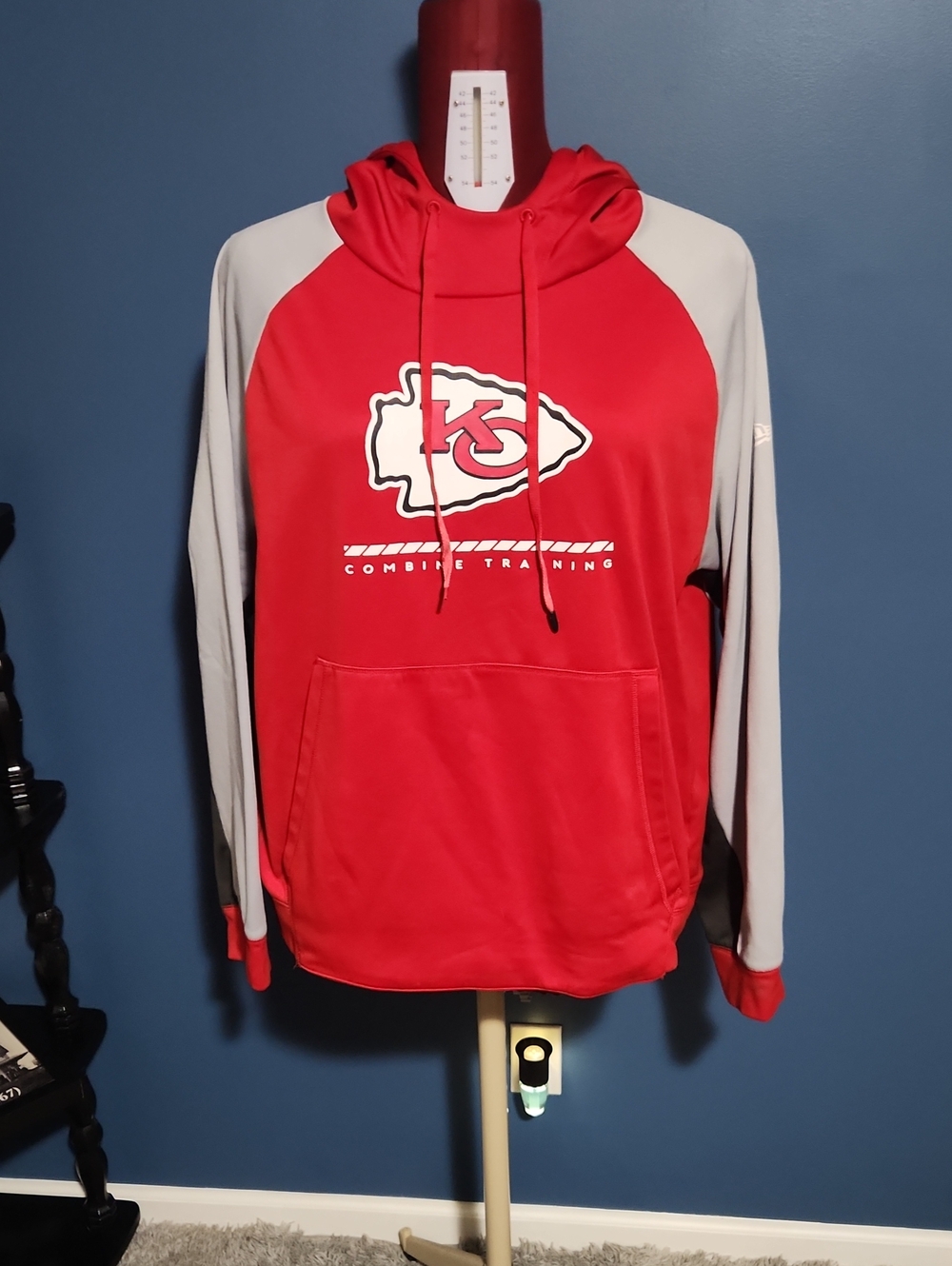 Kansas City Chiefs Red & Gray Men's Hooded Pullover Sweatshirt